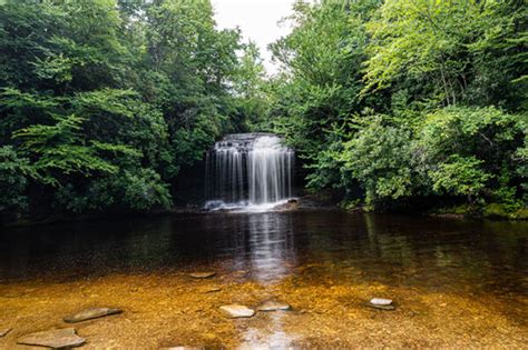 25+ Beautiful Waterfalls near Brevard NC (Within 1 Hour)