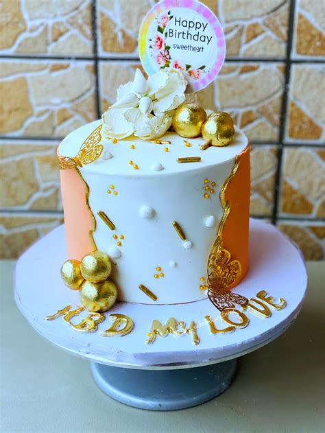 Pin By Aindri Sanyal On Cakes Creative Birthday Cakes Fruit Cake