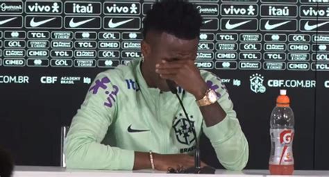 Vinícius breaks down in tears when talking about his fight against