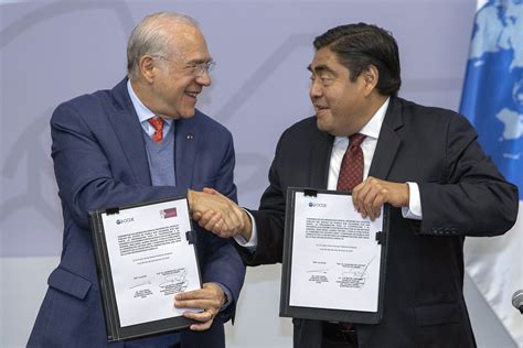 Firma Gobierno De Puebla Convenio Con La OCDE