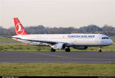 Tc Jrd Airbus A Turkish Airlines Ricarda Kuhn Jetphotos