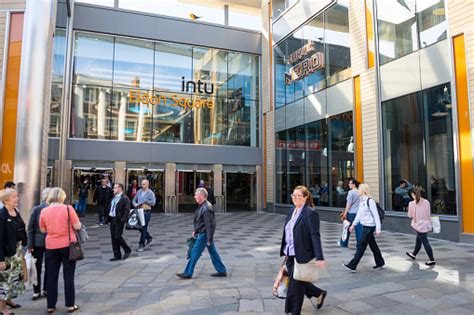 Pintu Masuk Ke Intu Eldon Square Shopping Centre Foto Stok Unduh