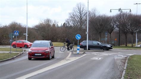 INSÄNDARE Bättre med farthinder för cyklisterna