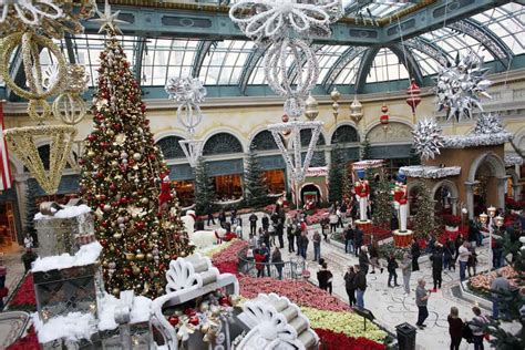 15 Best Things To Do For Christmas In Las Vegas Nevada