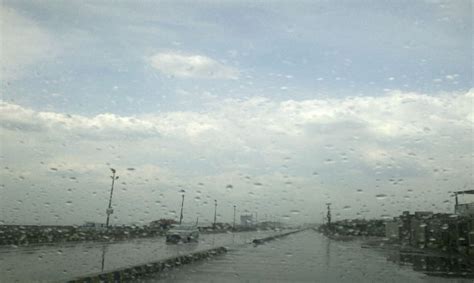 Met Office Predicts Rain Thunderstorm In Various Parts Of Pakistan Today