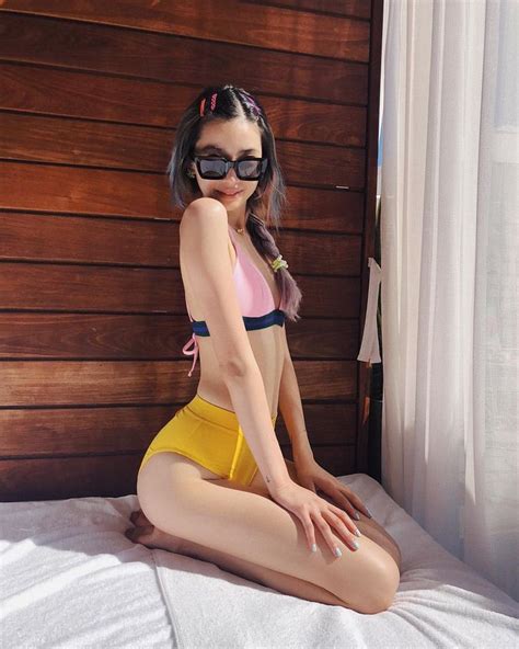 Hot Sexy Irene Kim Bikini Pics