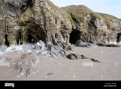 Rock Formations Pendine Sands Carmarthenshire Wales Stock Photo - Alamy