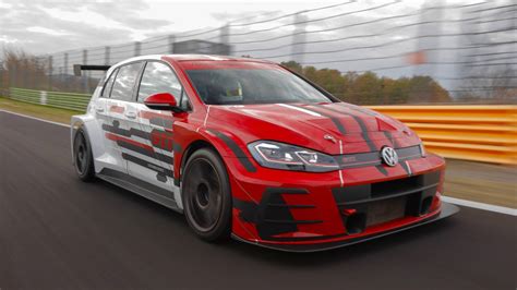 2018 Volkswagen Golf Gti Tcr Photos