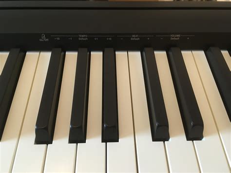 Test: Roland FP-10, mobiles E-Piano - AMAZONA.de