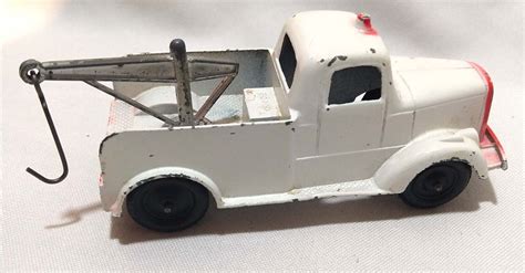 Tootsie Toy Wrecker Die Cast Tow Truck 534 Hook Crane Vintage Car