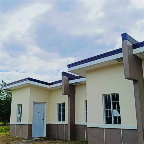 Murang Bahay 2 Bedroom House For Sale In Trece Martires Cavite House