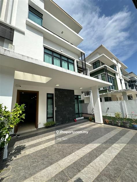 Taman Mutiara Mas Skudai Johor Bahru Cluster House 5 Bedrooms For