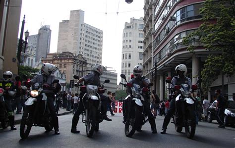 Veja fotos da manifestação dos alunos da USP no Centro de SP fotos em