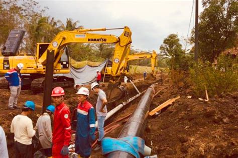 Pipa Bocor Ribu Liter Solar Pertamina Cemari Sumur Warga Ekonomi