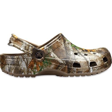 Crocs Men S Classic Realtree Edge Clogs Academy