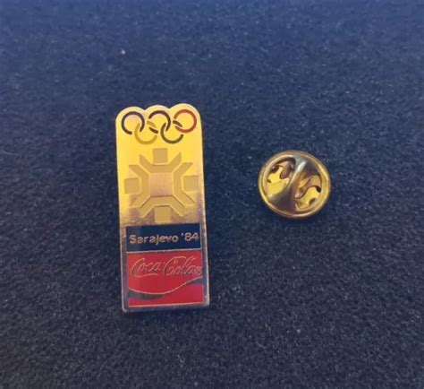 PIN S JO JEUX Olympiques Sarajevo 1984 Coca Cola Boisson Sport Sponsor