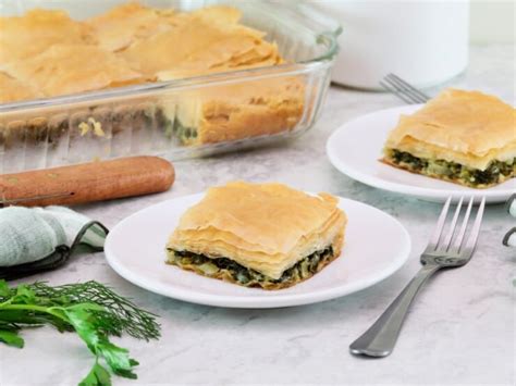 Tori Avey's Plant-Based Greek Spanakopita Pie - Vegan Recipe