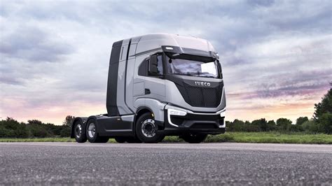 Electric trucks, IVECO launches the heavy-duty BEVs and FCEVs marketed ...