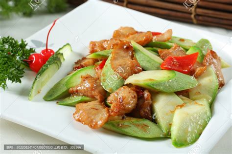 Xo酱云南小瓜炒爽肉中国菜系食品餐饮摄影素材汇图网