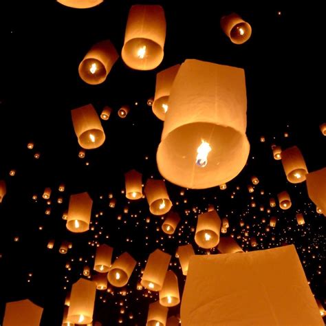 Yi Peng Lantern Festival A Look At Thailand S Magical Event