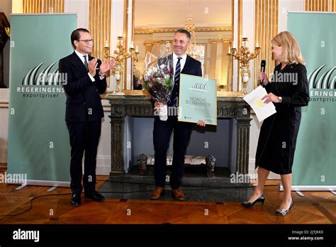 Stockholm Su De Ao T Le Prince Daniel Et La Ministre Du