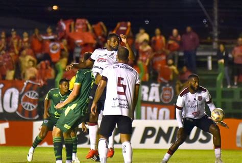 Empate fora de casa Grêmio Esportivo Brasil