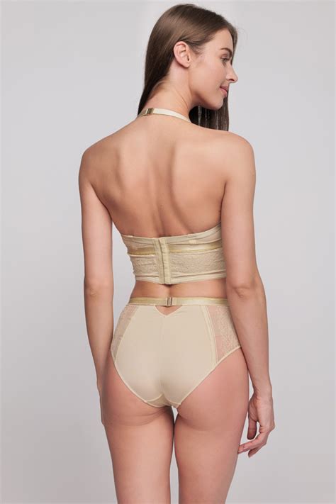 Лукбук Rose Petal Lingerie SS 2021 индустрия моды Модные ножки