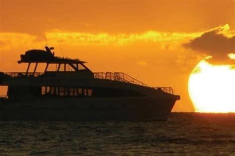 The 7 Best Maui Sunset Dinner Cruises 2024 Reviews World Guides To