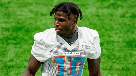 Dolphins WR Tyreek Hill Wont Face Discipline From NFL For Marina