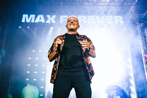 Max Pezzali Photogallery Max Forever Hits Only