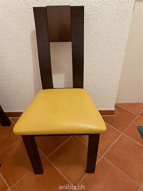 Chaise en chêne massif dessus jaune en cuir Canton Vaud anibis ch