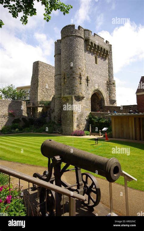 Lewes In Sussex Hi Res Stock Photography And Images Alamy