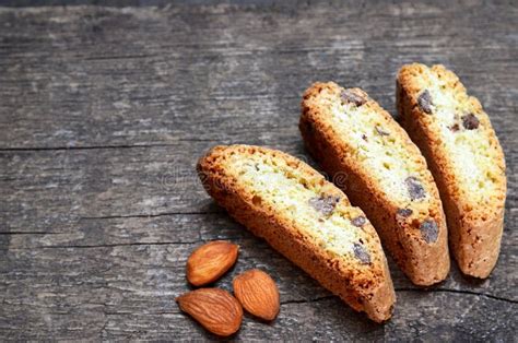 Traditionele Italiaanse Cantuccini En Amarettikoekjes Met Amandel En