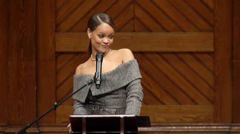 Rihanna Received The Harvard Humanitarian Award And Her Speech Is A Must Watch