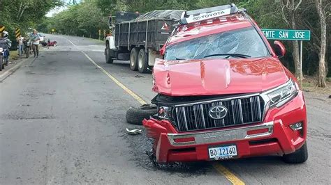 Camioneta se estrelló en el puente San José en Cuisalá y dejó un