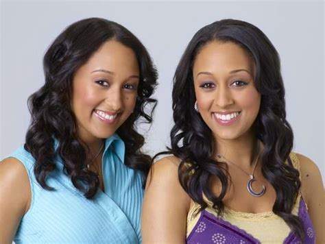 Tia And Tamara Celebrity Twins Famous Twins Tamera Mowry