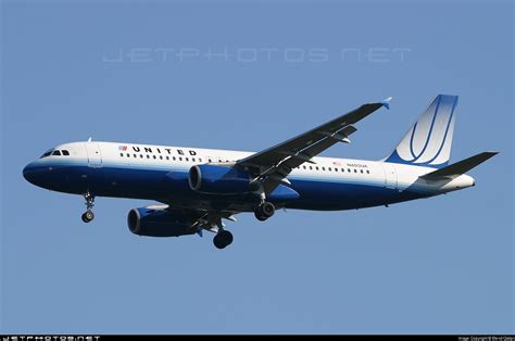 N403UA Airbus A320 232 United Airlines Blend Qatipi JetPhotos