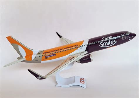 Maquete de Avião em Resina Boeing 737 800 Gol Smile 40 cm Elo7