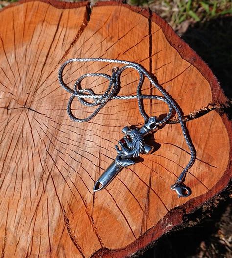 Sword And Wolf Necklace ⋆ Swords Magic And Dragons