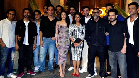 Bambai Meri Jaan Cast Avinash Tiwary Kritika Kamra With Other Starcast