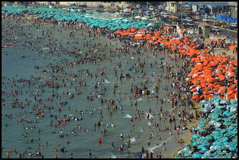 Worlds Most Crowded Beaches In Pictures Coastal Care