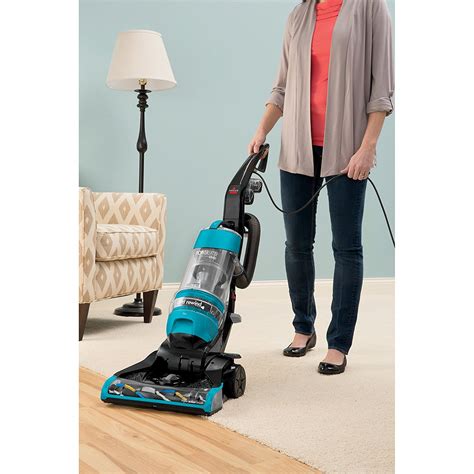 BISSELL CleanView Deluxe Rewind Bagless Upright Vacuum With Reach 1322