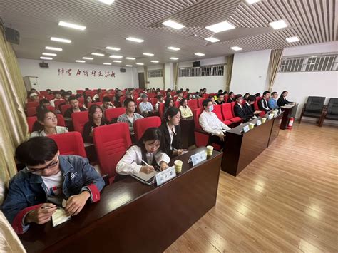 物电学院第一期学生干部训练营•礼仪篇 物理与电子科学学院