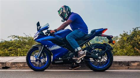 First Yamaha R15 V3 Bs6 2020 Edition Full Detail Review In Tamil By The