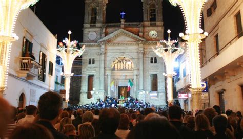 La Festa Patronale Dei Santi Medici Cosma E Damiano Di Alberobello