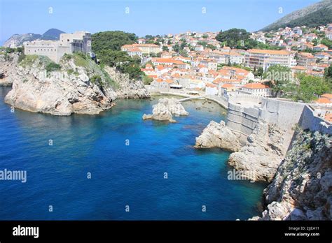 Walking The City Walls Of Dubrovnik Croatia Stock Photo Alamy