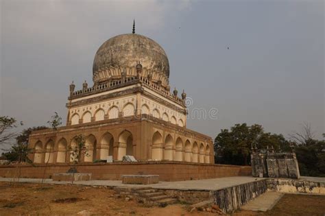 Qutb or Qutub Shahi Tombs, Ibrahim Bagh, Hyderabad, Telangana, India ...