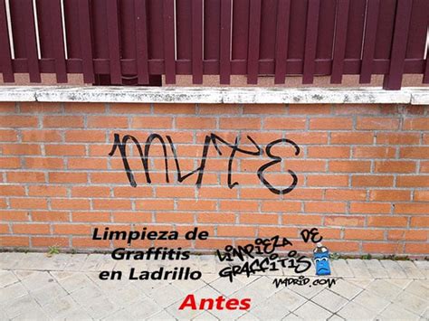 Limpieza De Graffitis En Ladrillo