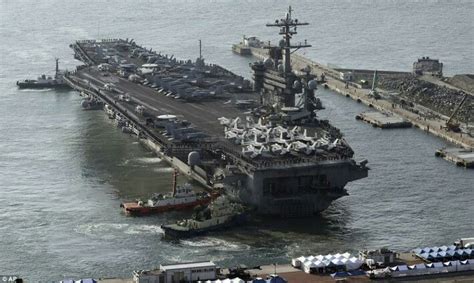 War Against The North Huge U S Aircraft Carrier Arrives South Korea