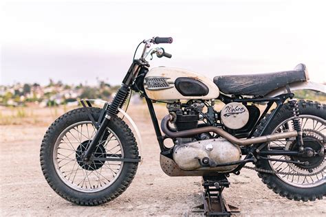 Sled Head Triumph Tr Desert Sled By Paul Hartman Pipeburn